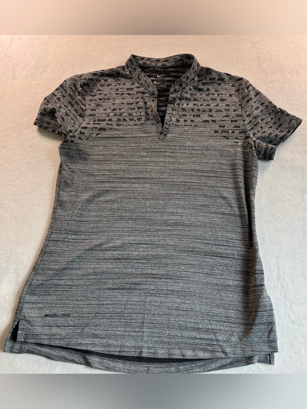 Nike Women’s Grey Patterned Short-Sleeve Performance Top